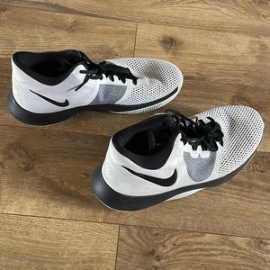 nike air precision II. size 11 men’s